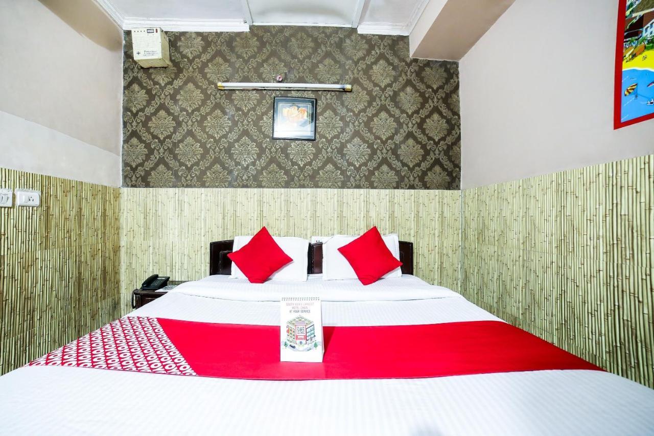 Oyo Downtown Inn Near Leisure Valley Park Гургаон Экстерьер фото
